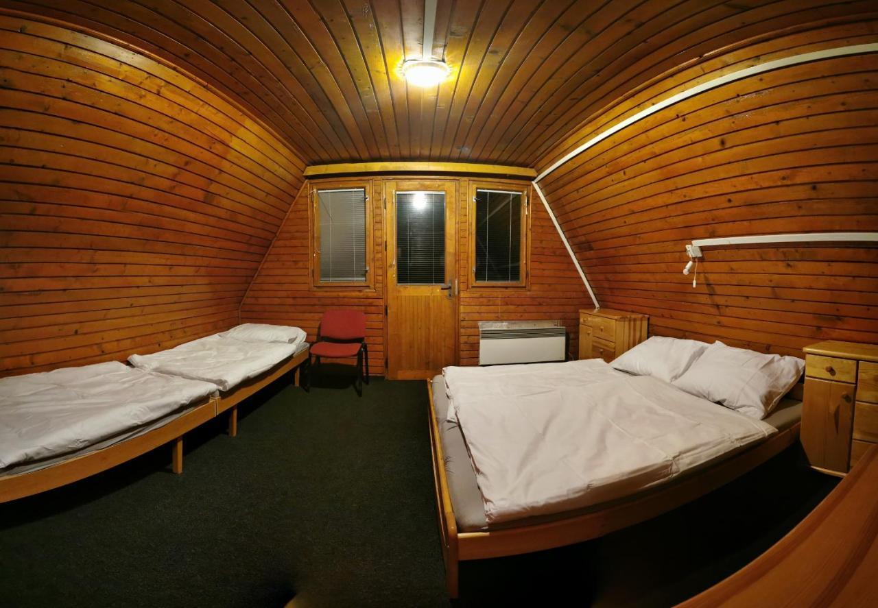 Chata Pod Majovou Muldou Demanovska Dolina Exterior photo
